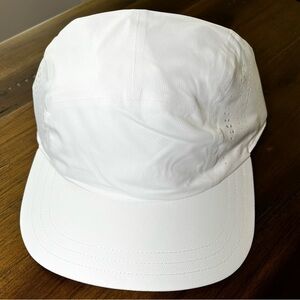 Athleta NWT Ultra Light Run Cap 3.0 Bright White Breathable Adustable Active